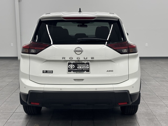 2024 Nissan Rogue S photo 3