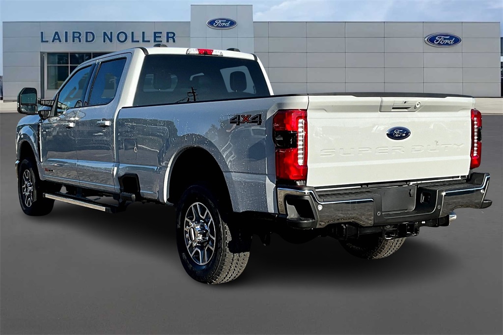 2026 Ford F-250 Lariat photo 3