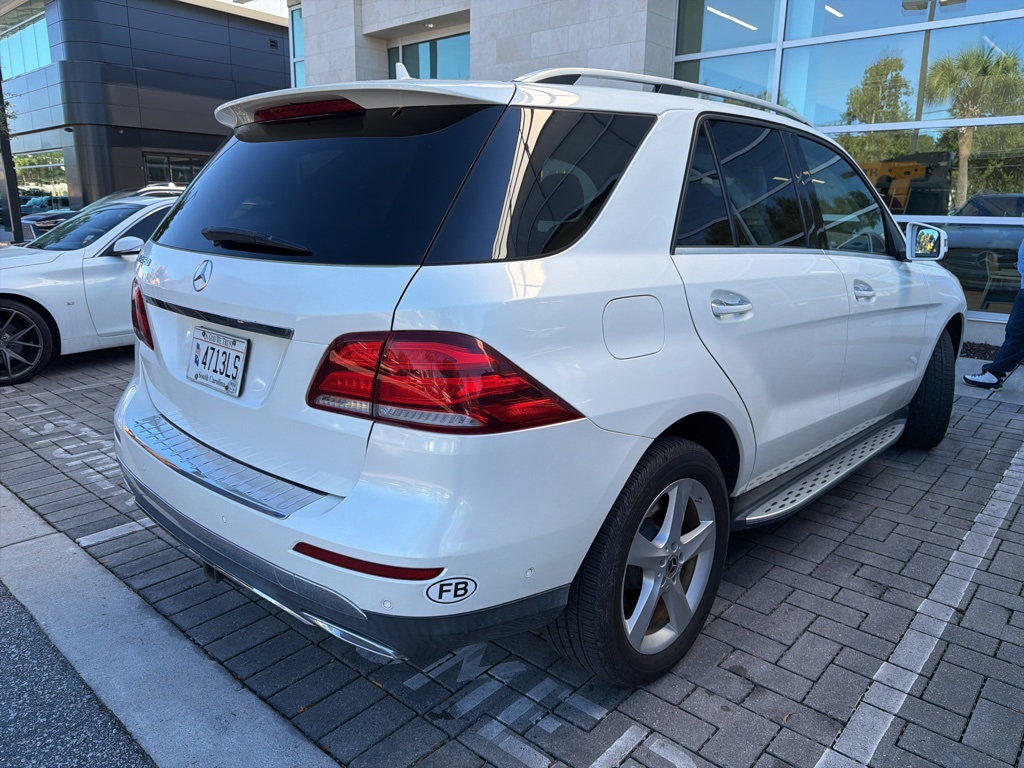 2018 Mercedes Benz GLE 350 photo 2