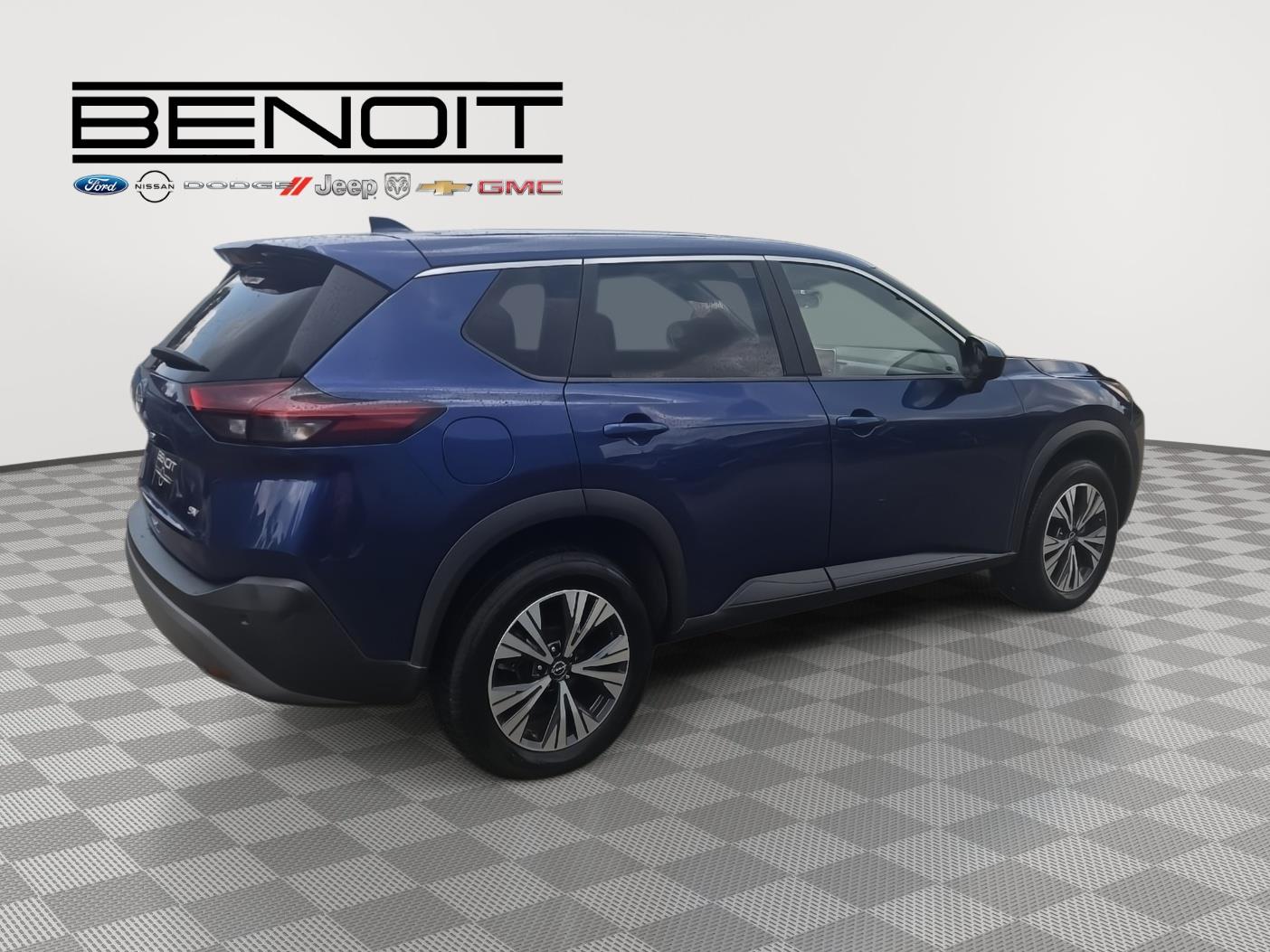 2023 Nissan Rogue SV photo 5