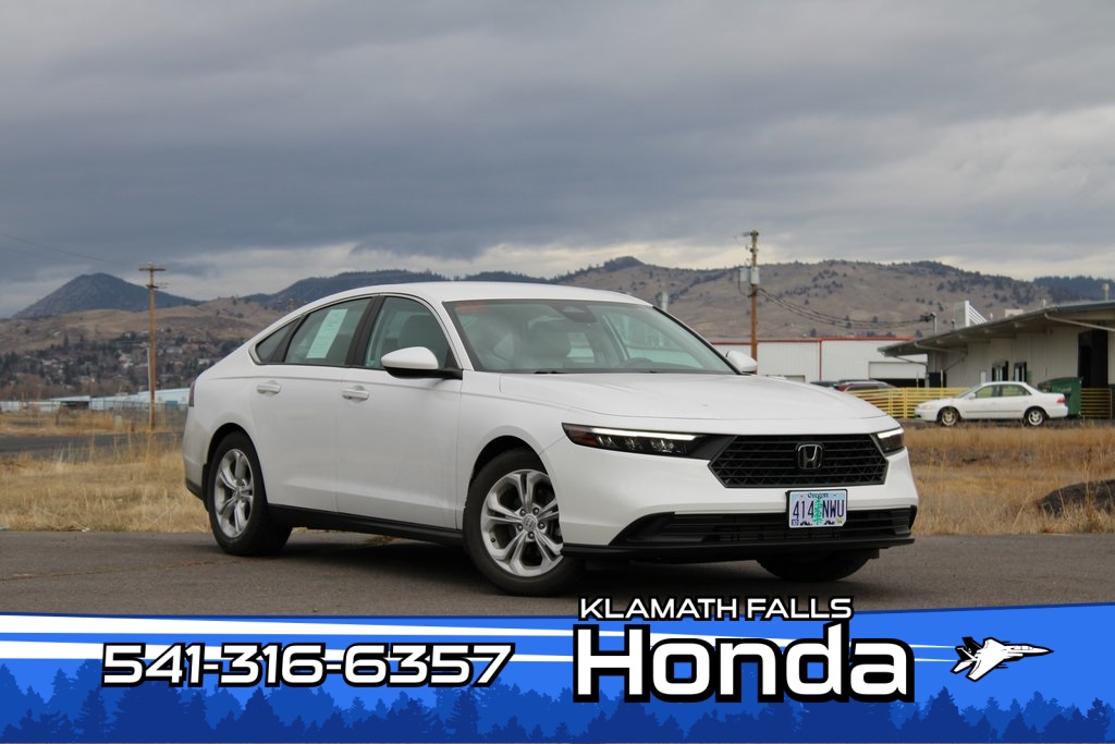 2023 Honda Accord LX's photo