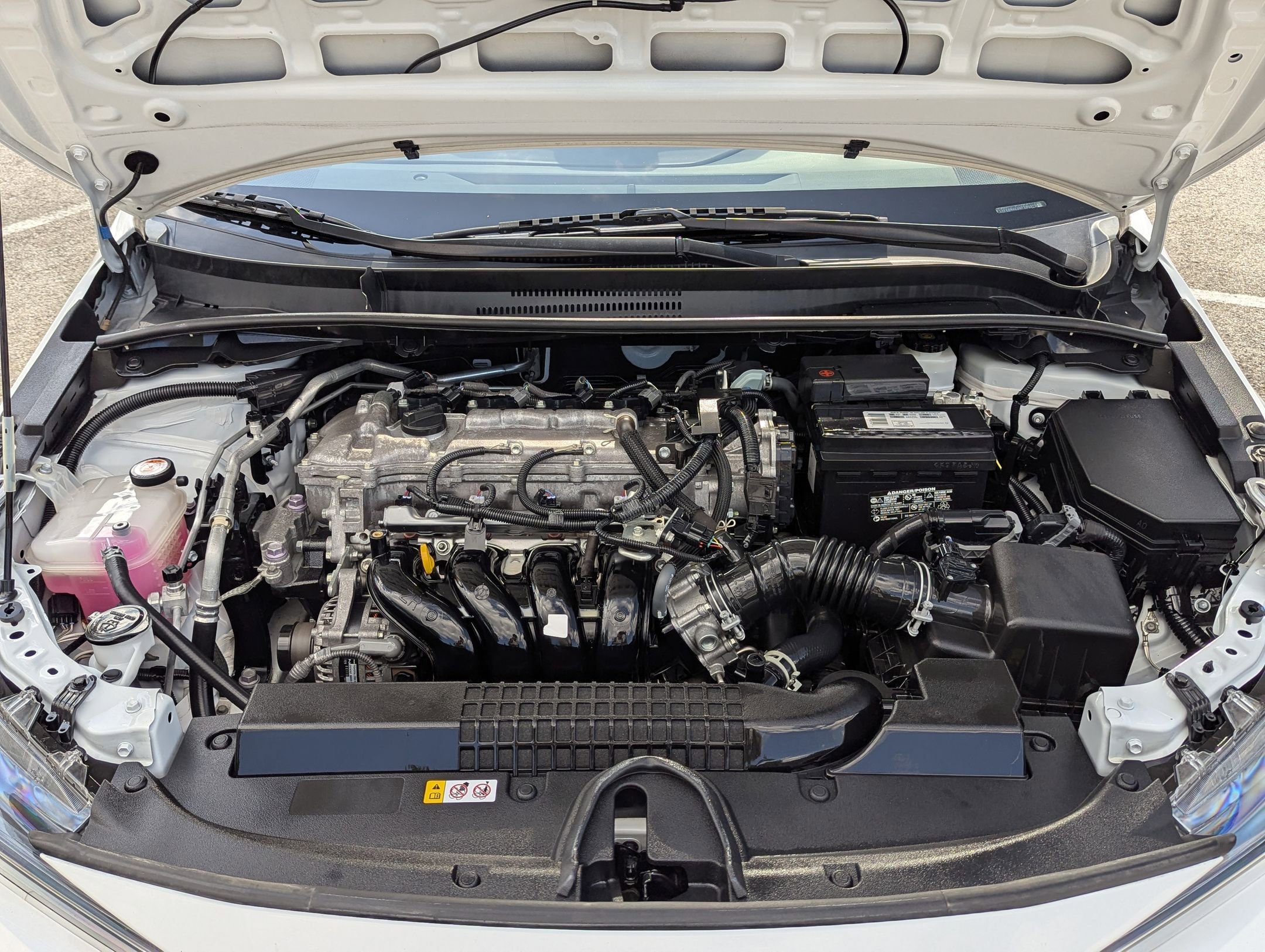 2022 Toyota Corolla LE photo 32