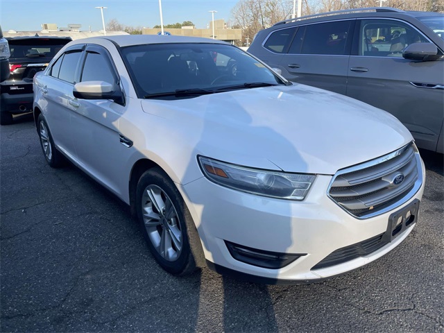 2014 Ford Taurus