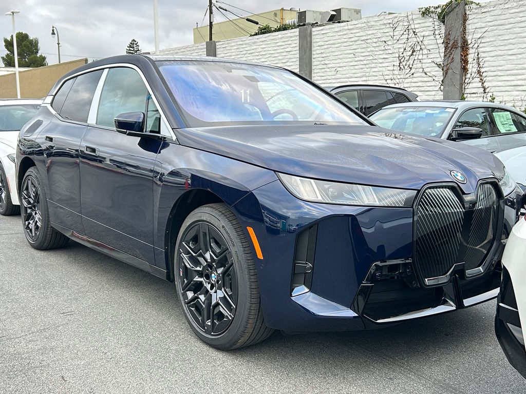 2026 Bmw iX photo 2