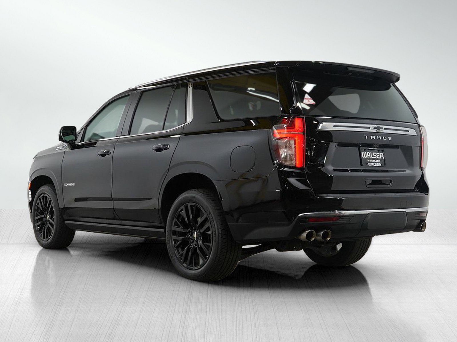 2021 Chevrolet Tahoe High Country photo 2