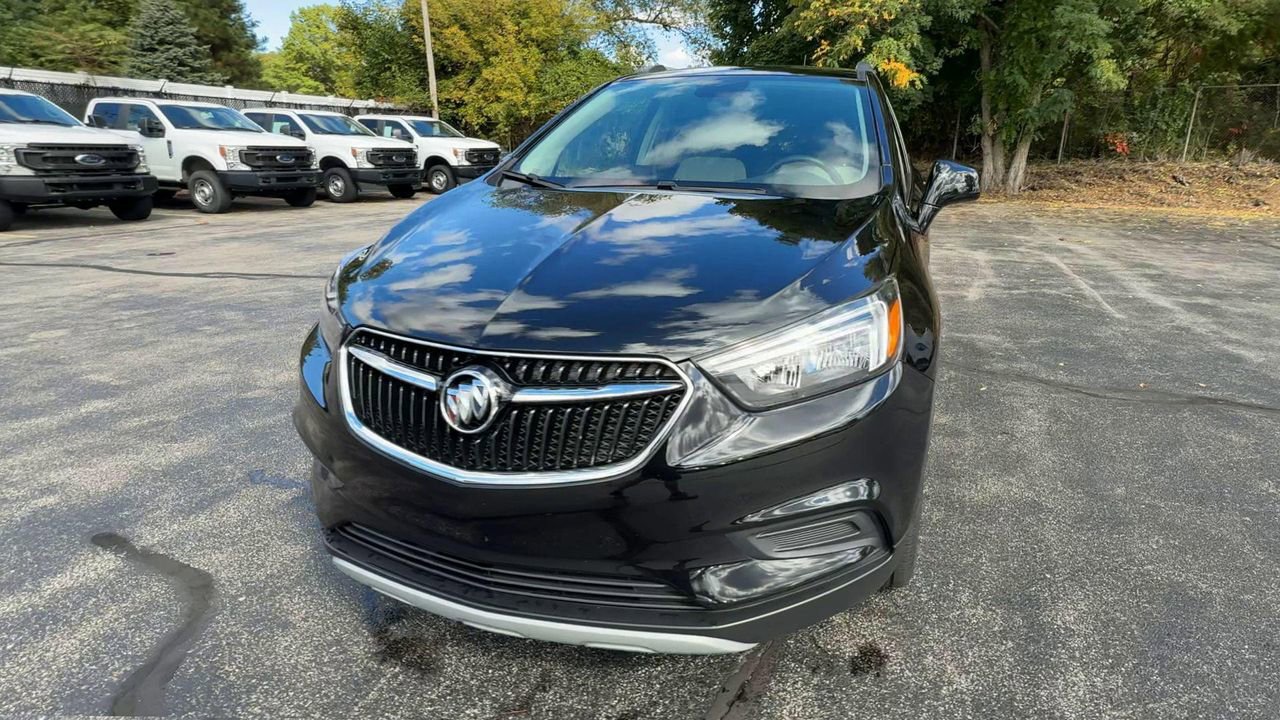 2022 Buick Encore Preferred photo 2