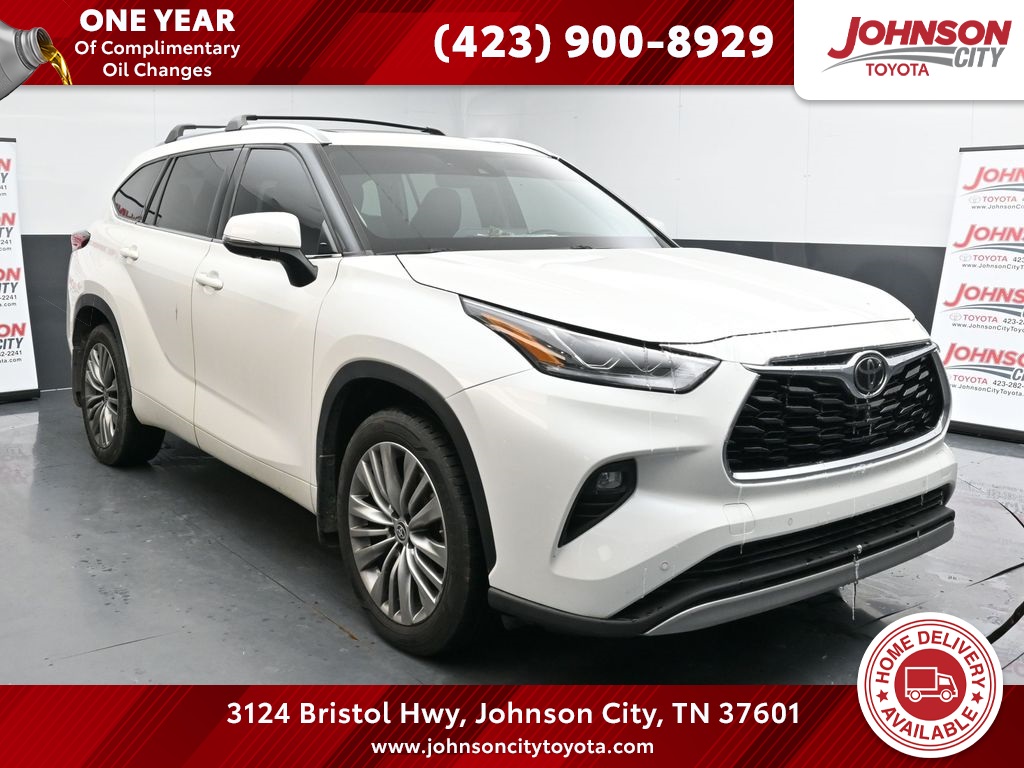 2021 Toyota Highlander Platinum's photo