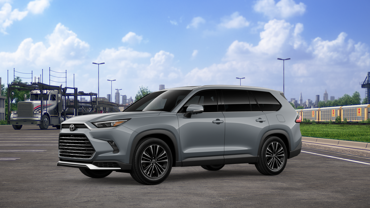 2026 Toyota Grand Highlander Hybrid MAX Platinum AWD photo 2
