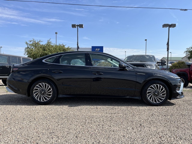 2025 Hyundai Sonata Hybrid SEL photo 5