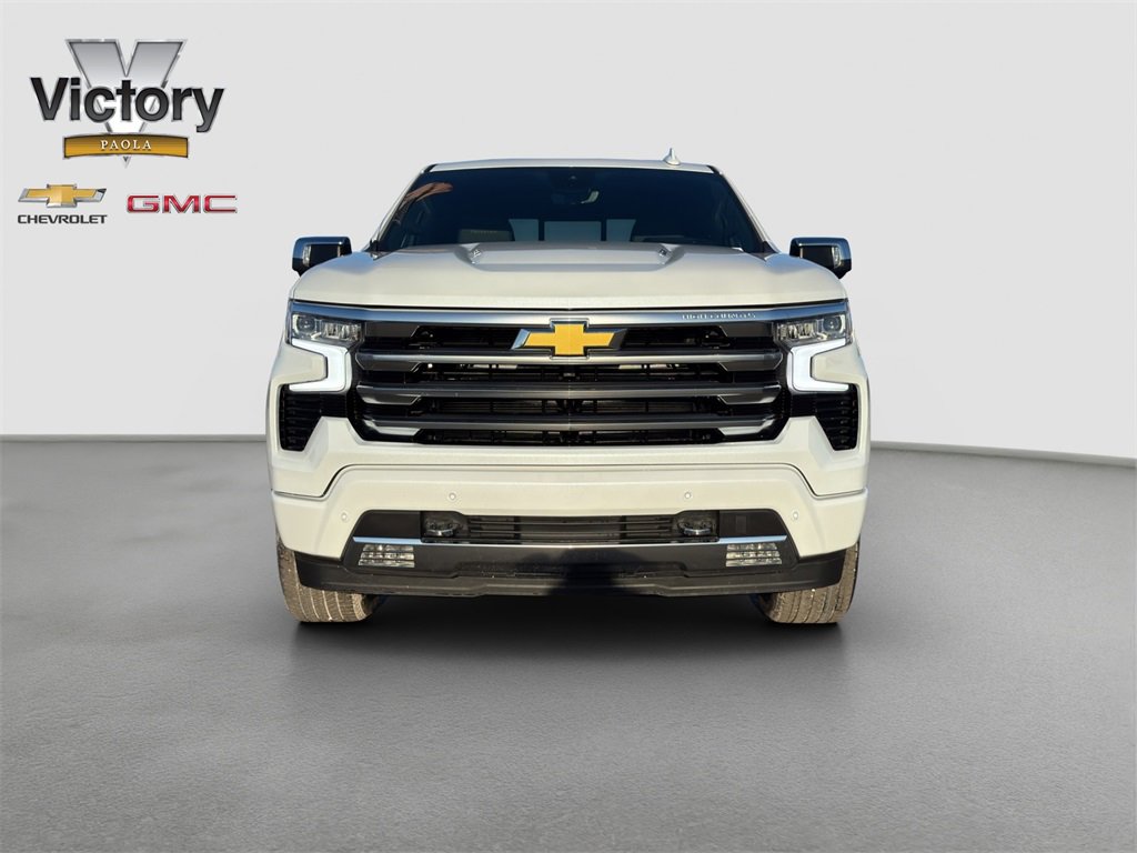 2026 Chevrolet Silverado 1500 High Country photo 2