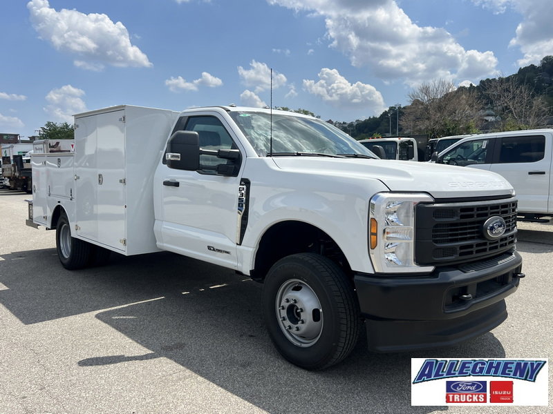 2024 Ford F-350 XL photo 3