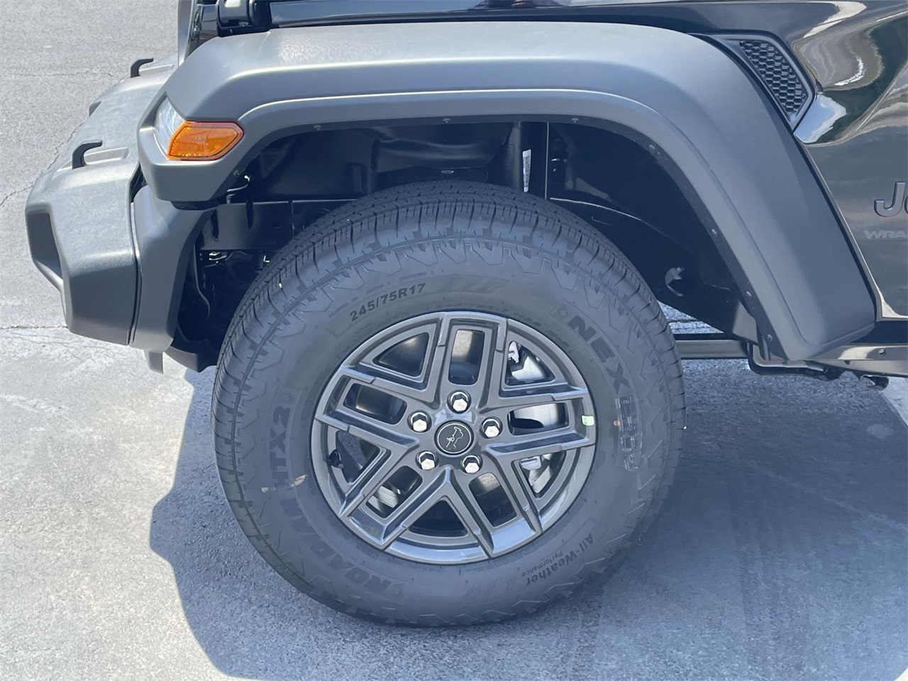 2025 Jeep Wrangler Sport S photo 32