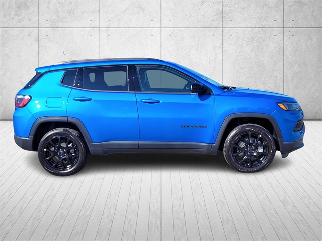 2025 Jeep Compass Latitude photo 7