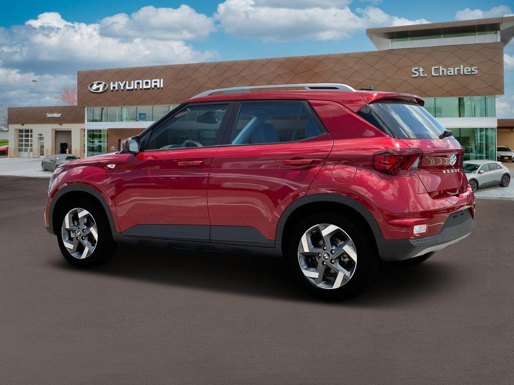2025 Hyundai Venue Limited photo 4
