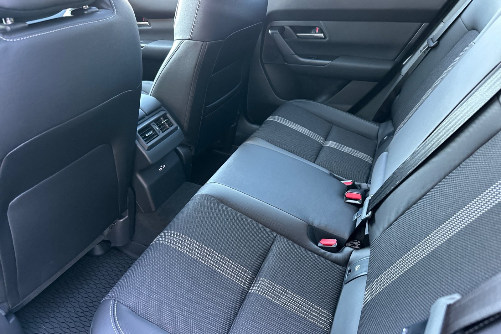 2025 Mazda CX-50 2.5 S Premium photo 12