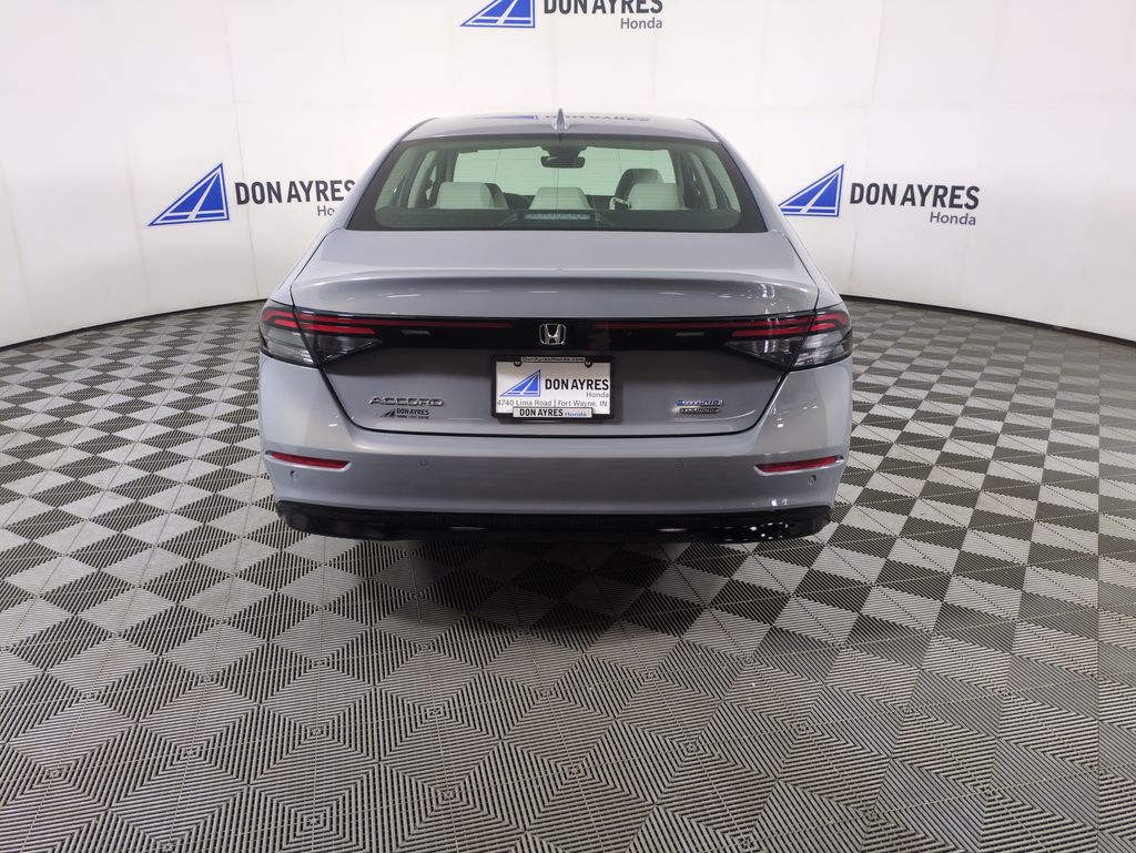 2025 Honda Accord Hybrid Touring photo 4