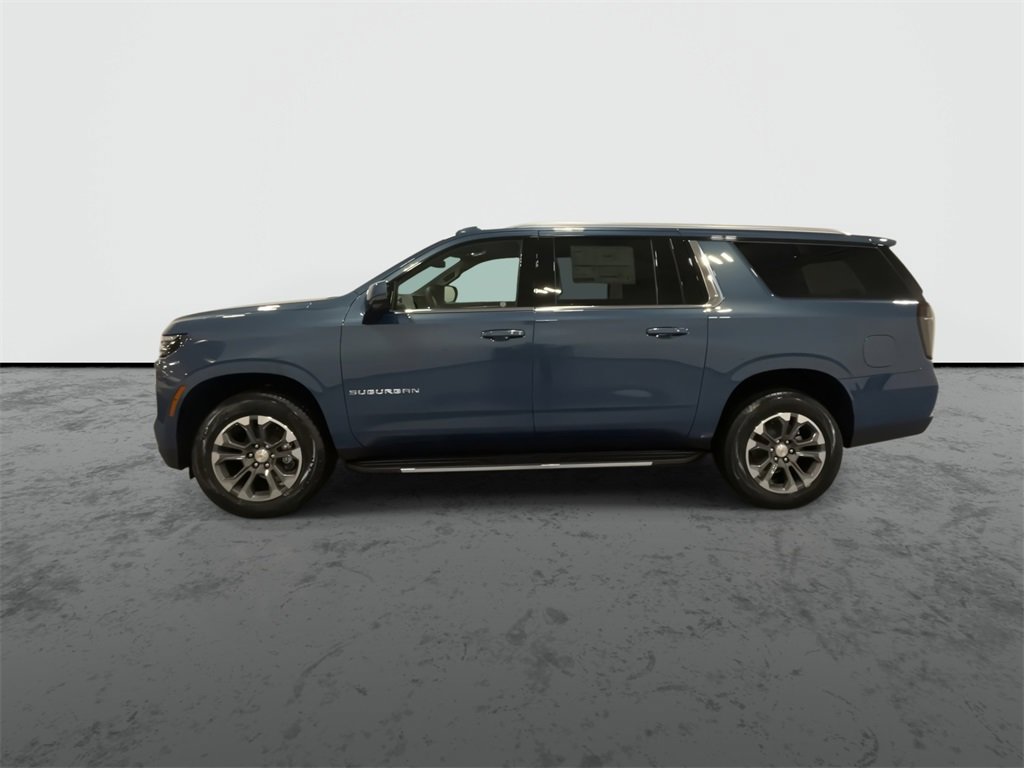 2026 Chevrolet Suburban LT photo 4