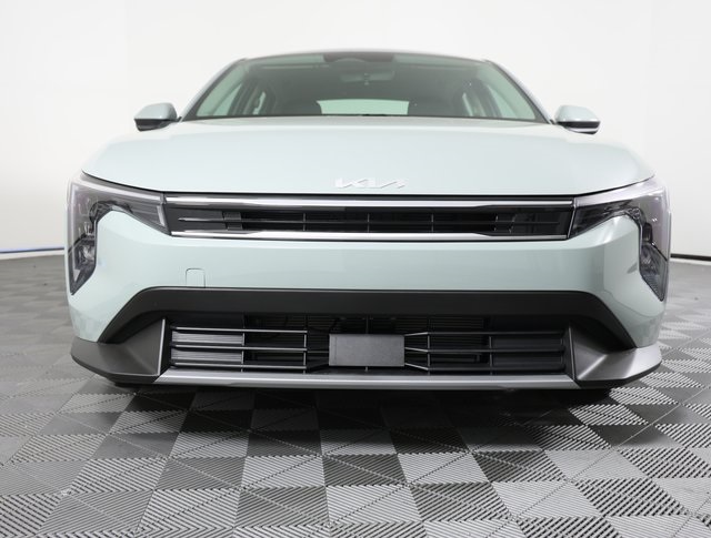 2025 Kia K4 EX photo 2