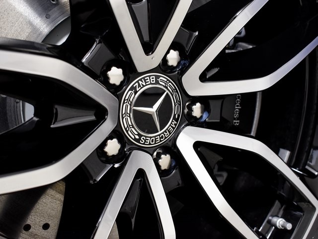 2026 Mercedes Benz GLS 450 4MATIC photo 5