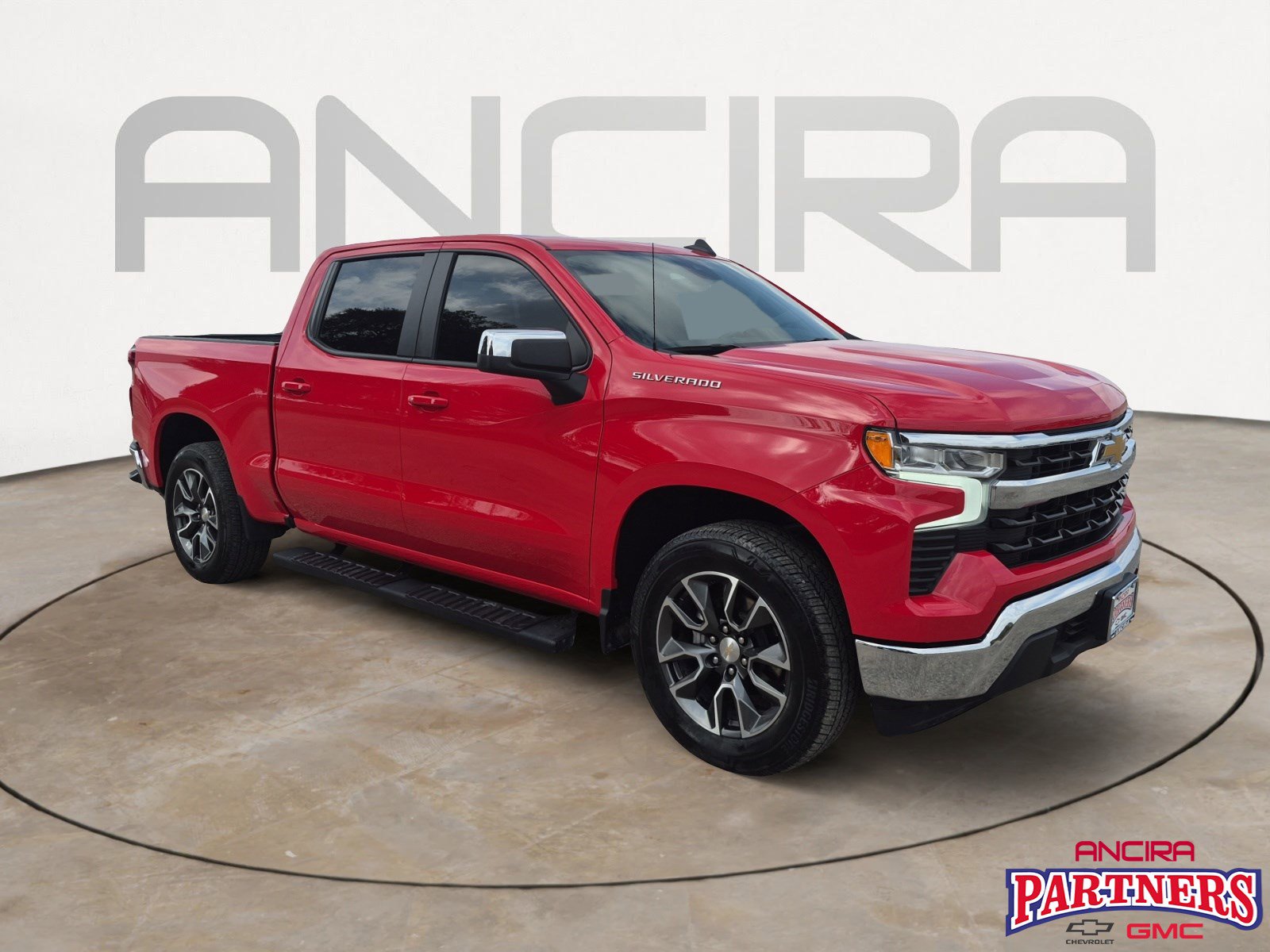 2024 Chevrolet Silverado 1500 LT's photo