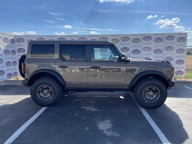 2025 Ford Bronco 4-Door Badlands's photo