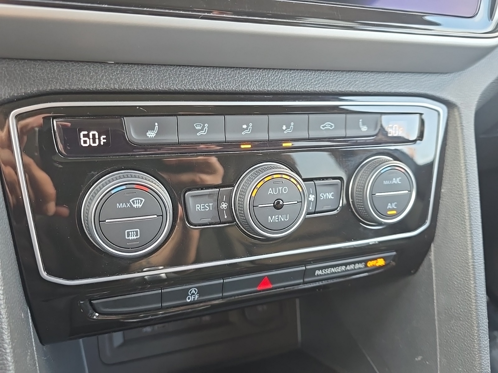 2022 Volkswagen Atlas V6 SEL R-Line photo 27