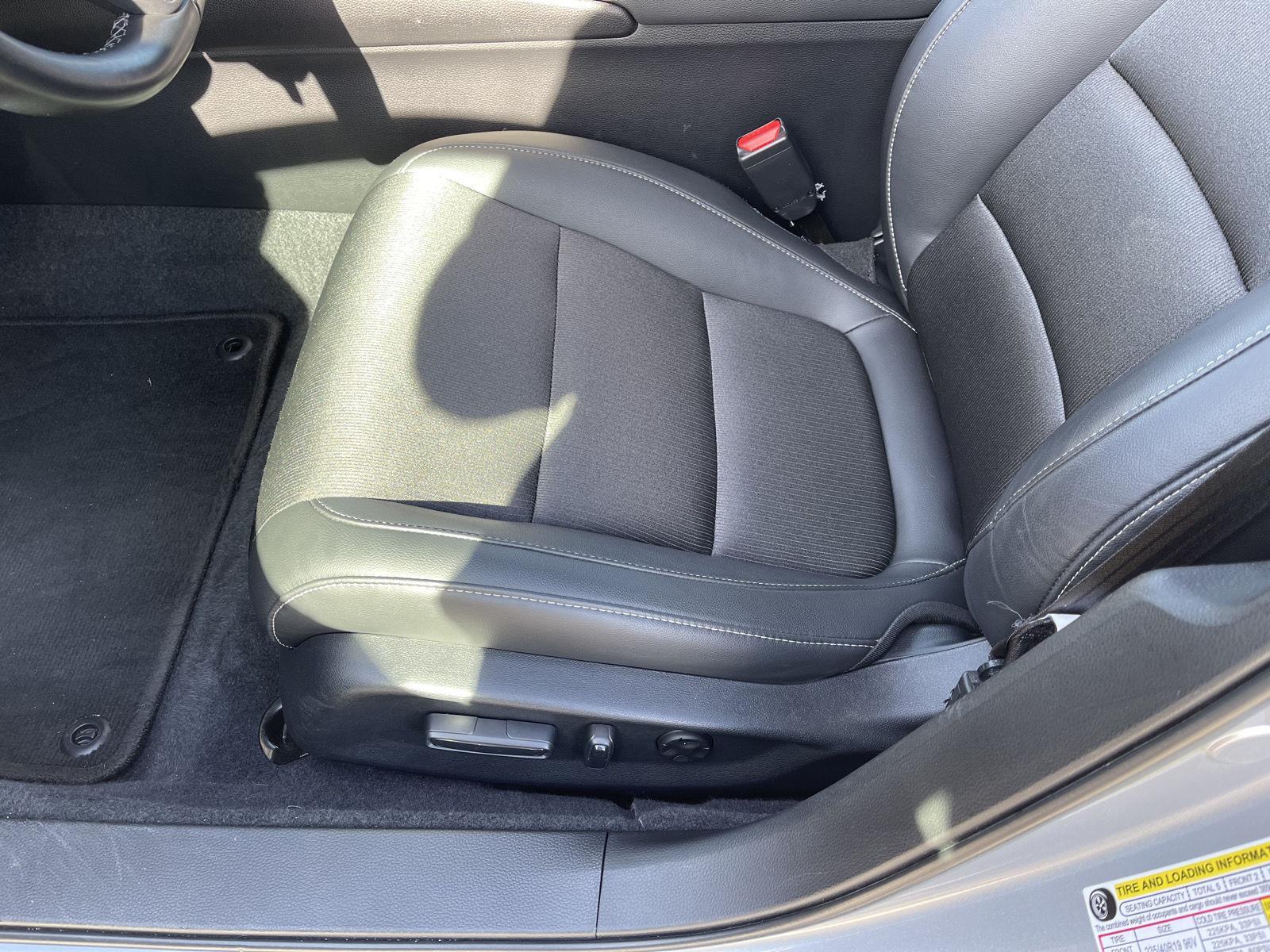 2022 Honda Accord Sport photo 2