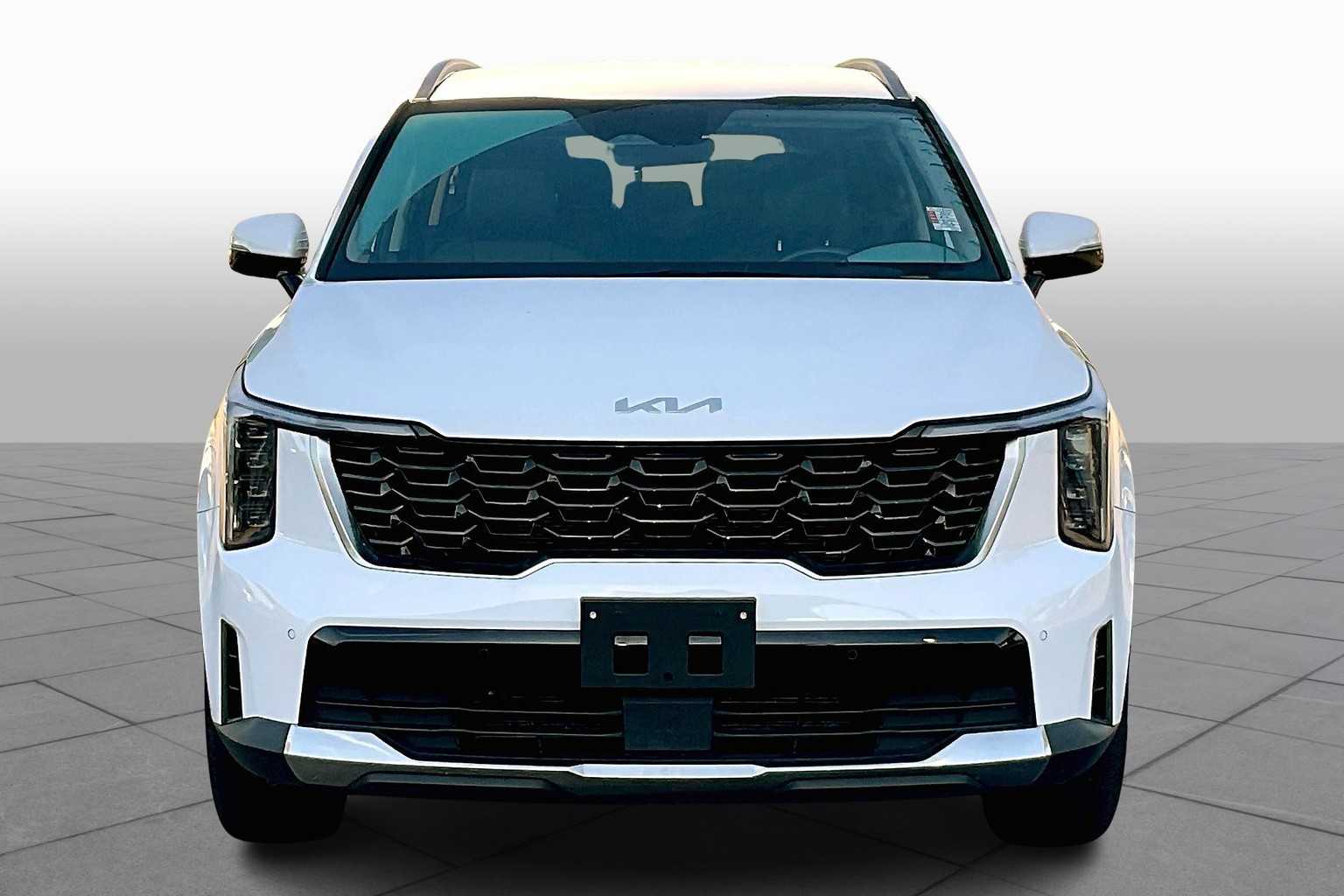 2024 Kia Sorento S photo 3
