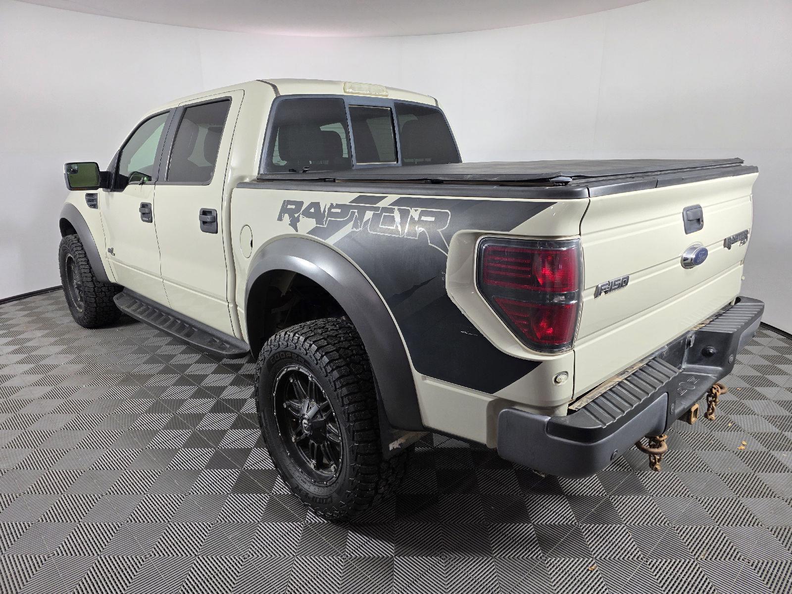 2013 Ford F-150 SVT Raptor photo 3