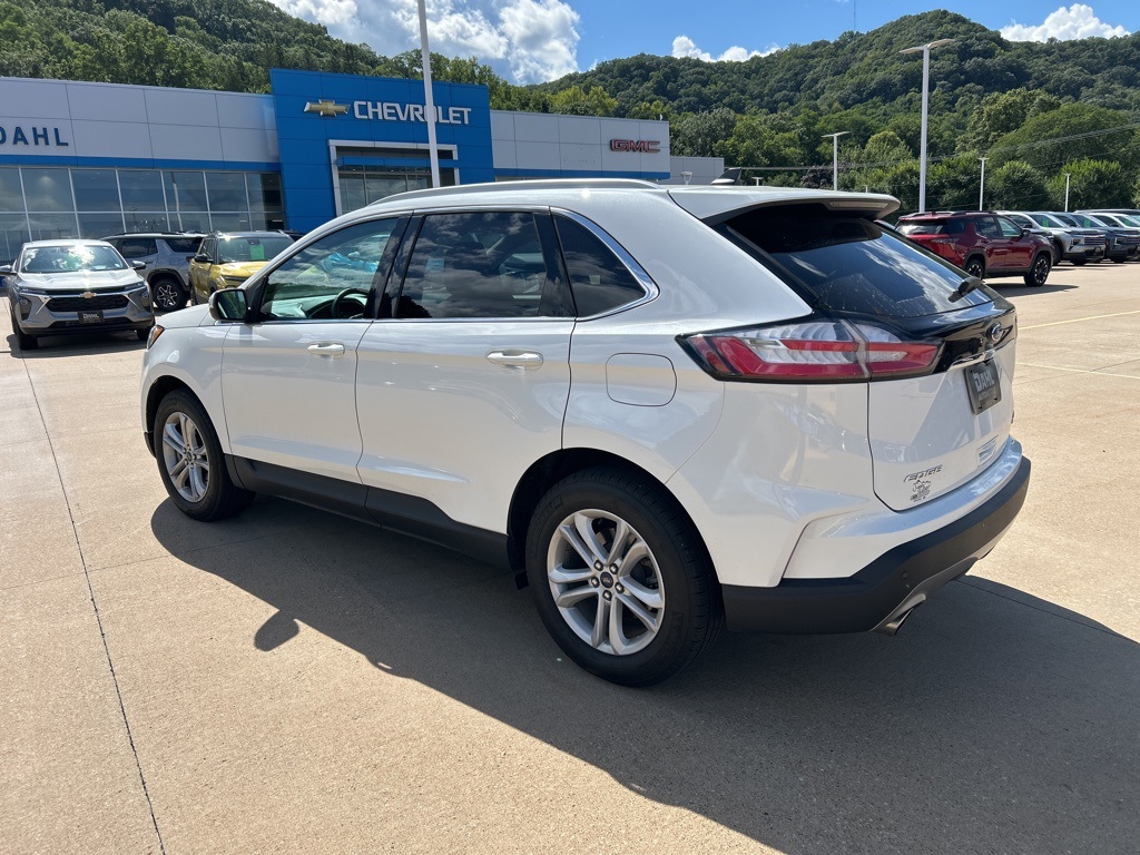 2020 Ford Edge SEL photo 4