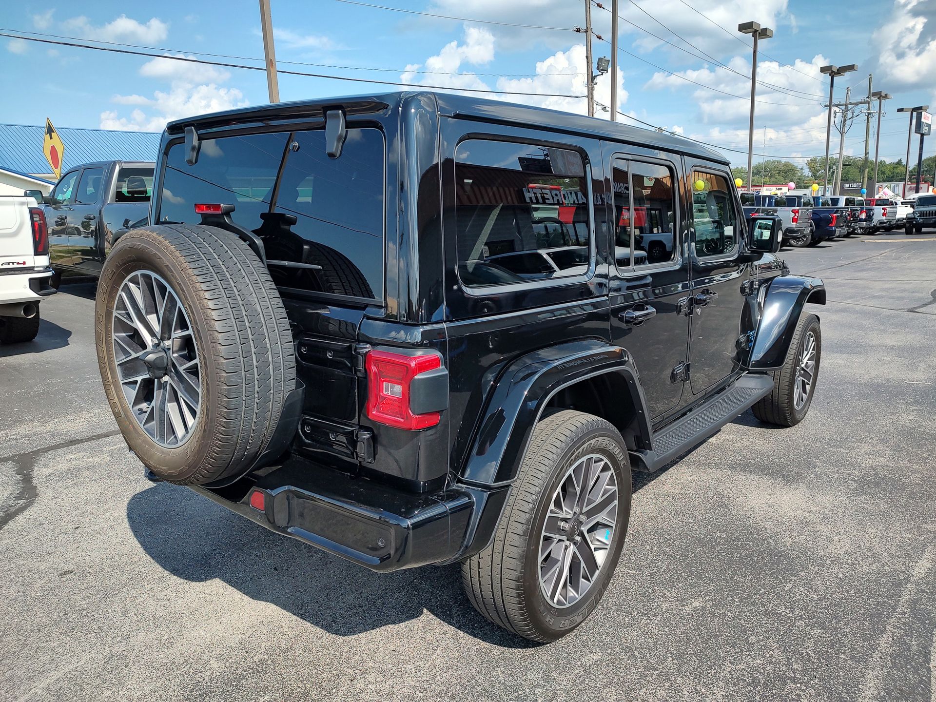 2022 Jeep Wrangler Unlimited Sahara High Altitude 4xe photo 16
