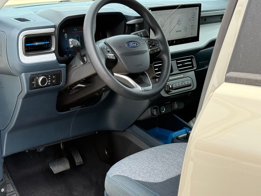 2025 Ford Maverick XLT photo 8