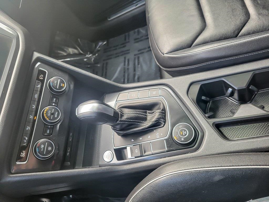 2021 Volkswagen Tiguan SEL Premium R-Line photo 9