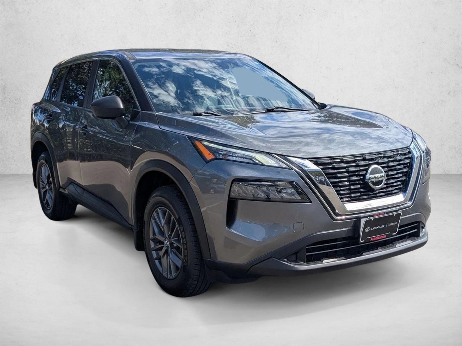 2021 Nissan Rogue S photo 2