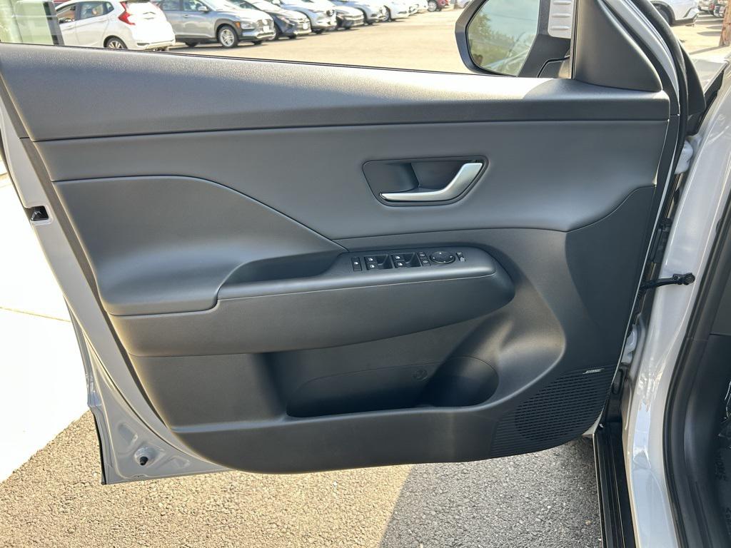2026 Hyundai Kona Limited photo 7