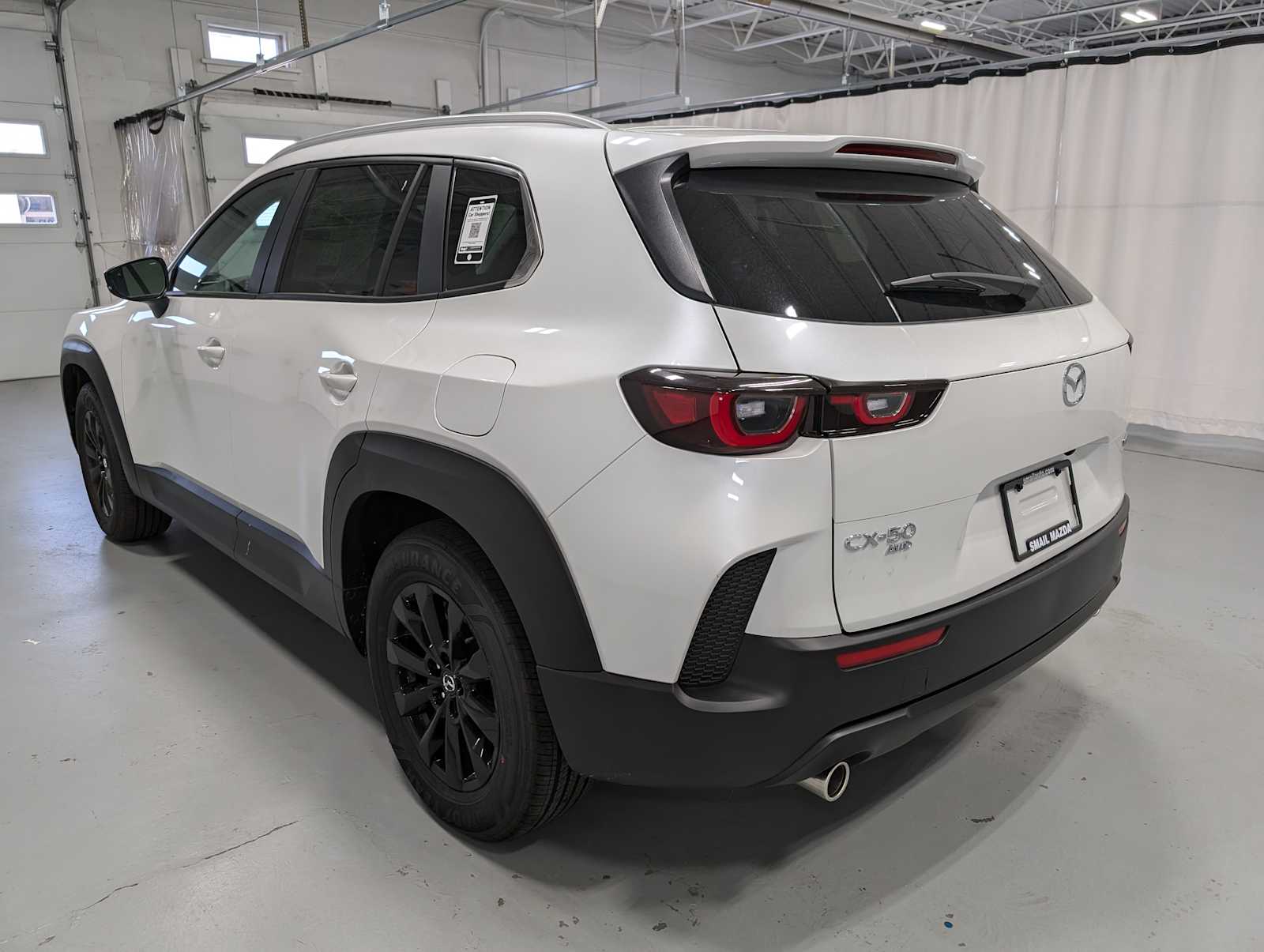 2025 Mazda CX-50 2.5 Select photo 9