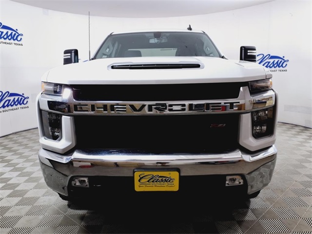 2023 Chevrolet Silverado 2500HD LT photo 3