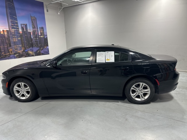 2019 Dodge Charger SXT photo 4