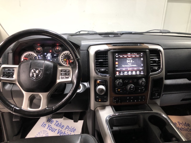 2017 Ram 1500 Laramie photo 26