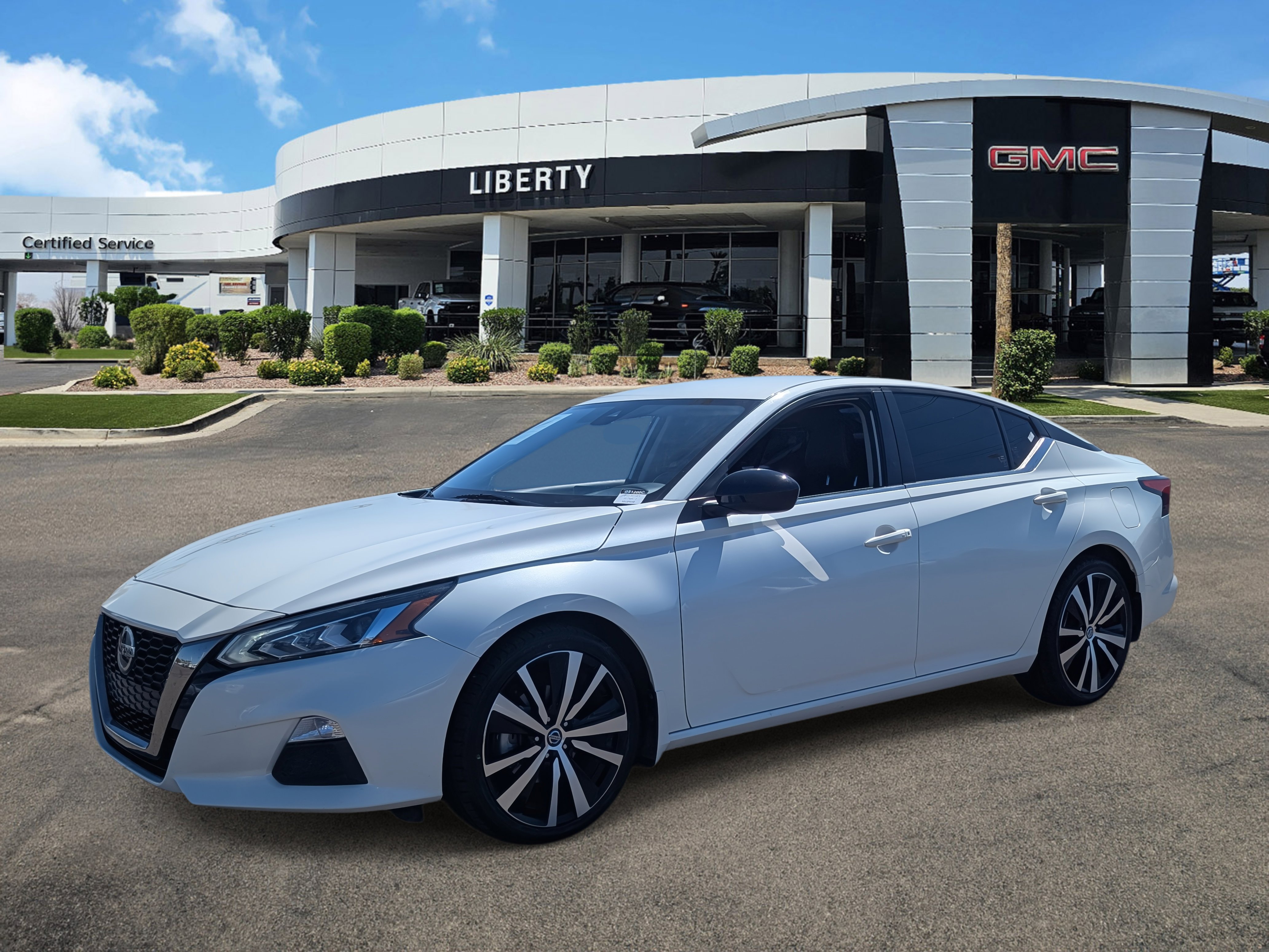 2022 Nissan Altima 2.5 SR photo 10