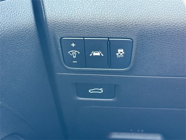 2023 Kia K5 GT-Line photo 40