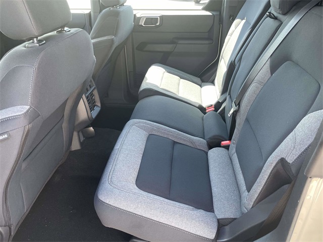 2025 Ford Bronco Base photo 4