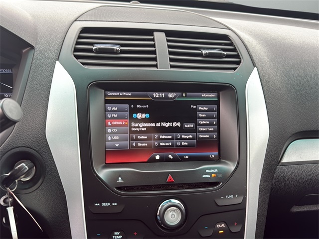 2015 Ford Explorer XLT photo 20