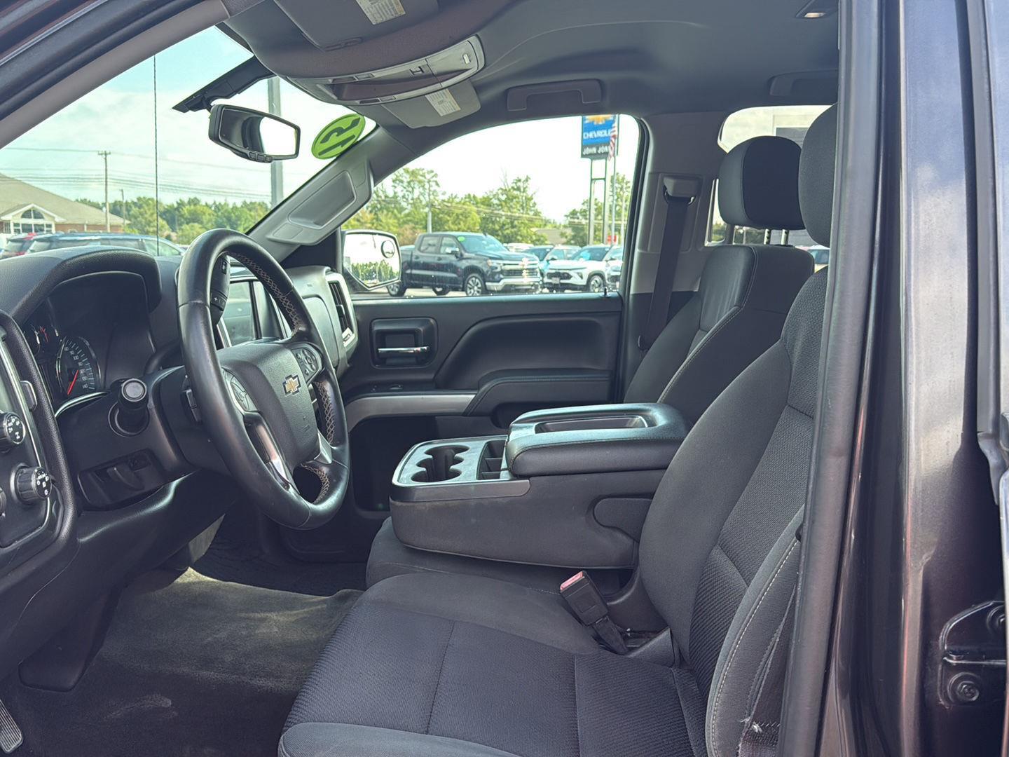 2015 Chevrolet Silverado 1500 LT photo 7