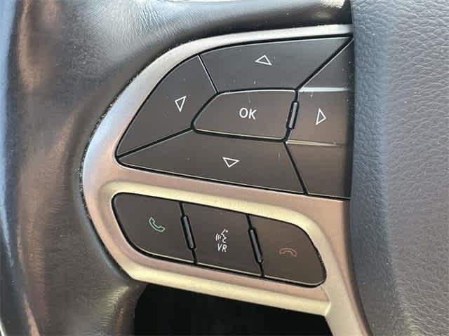 2019 Jeep Cherokee Latitude photo 28
