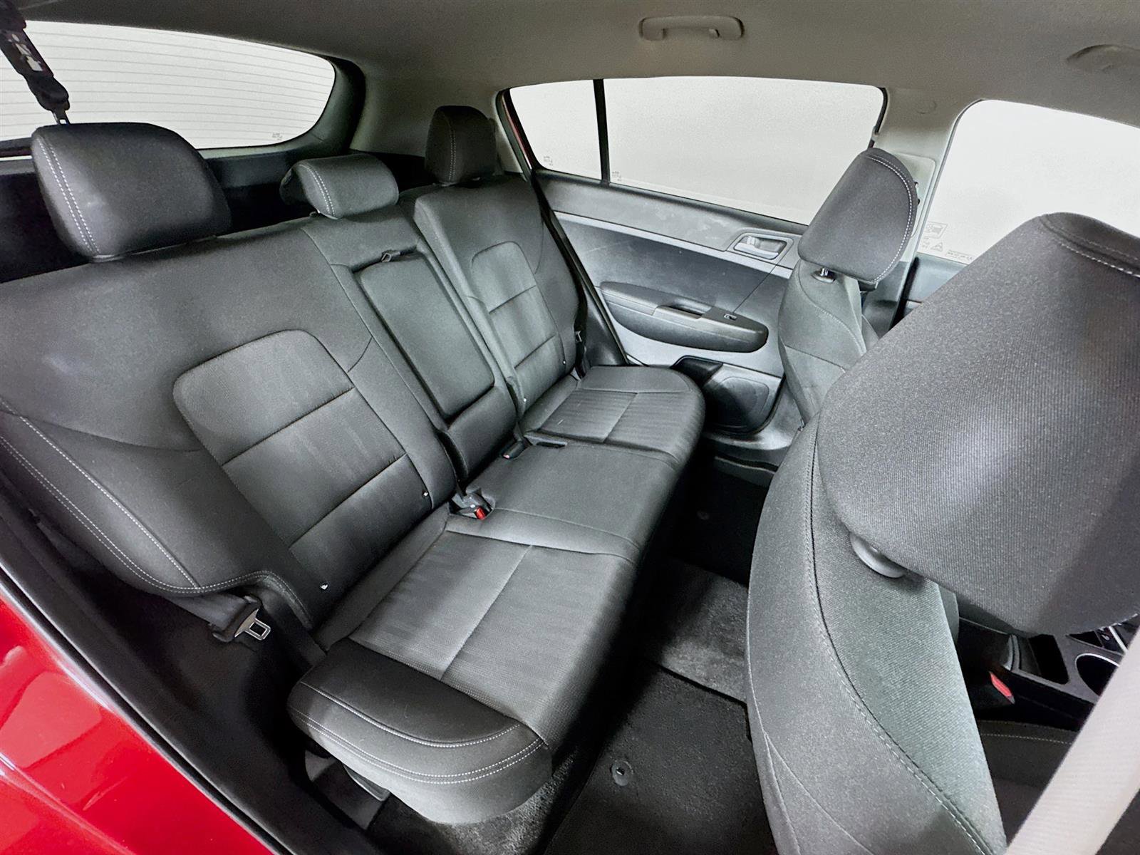 2022 Kia Sportage LX photo 25