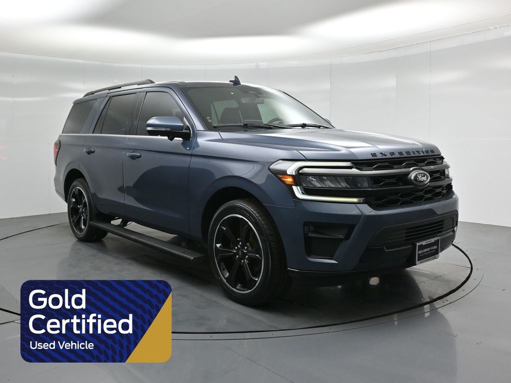 2023 Ford Expedition Limited's photo