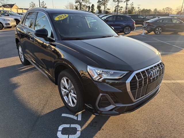 2024 Audi Q3 S Line Premium's photo
