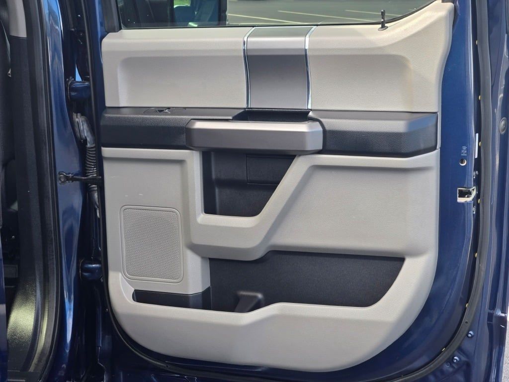 2020 Ford F-150 XLT photo 4