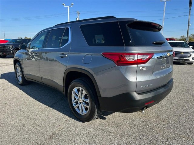 2021 Chevrolet Traverse Cloth photo 3